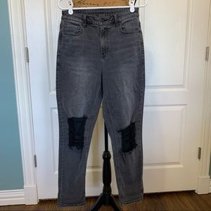 American Eagle 4Reg Distressed Mom Jean